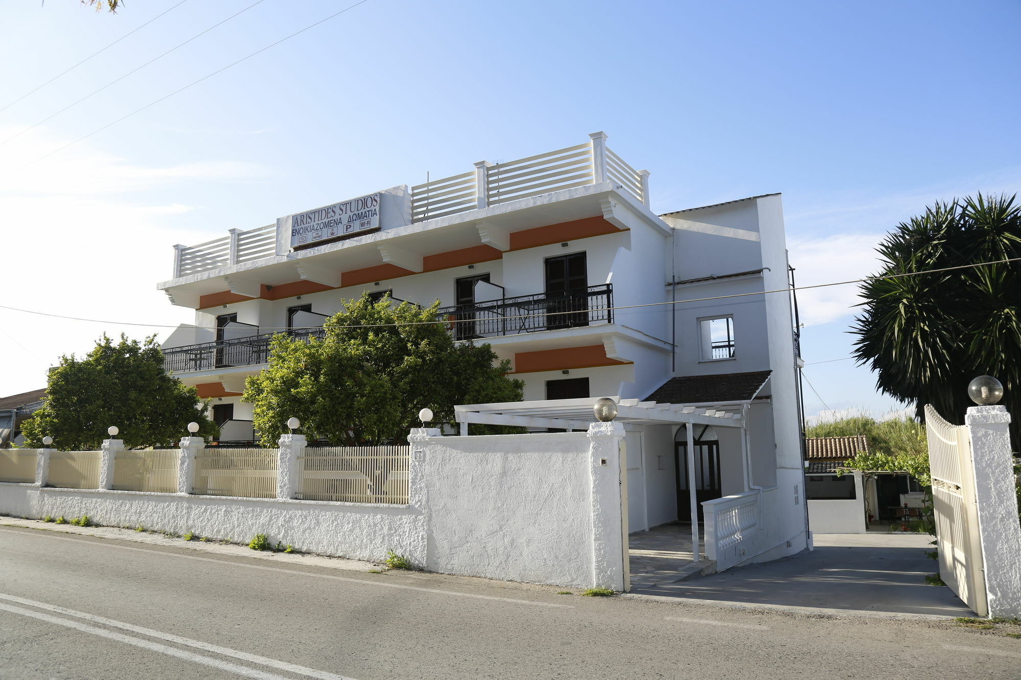 Aristides Studios Perama  Exterior foto